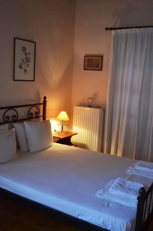 Alexandraki Rooms Poulithra Exterior photo